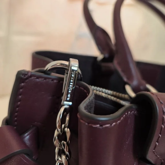 Michael Kors Burgundy Hamilton Handbag. Worn Once. EUC - Picture 14 of 14